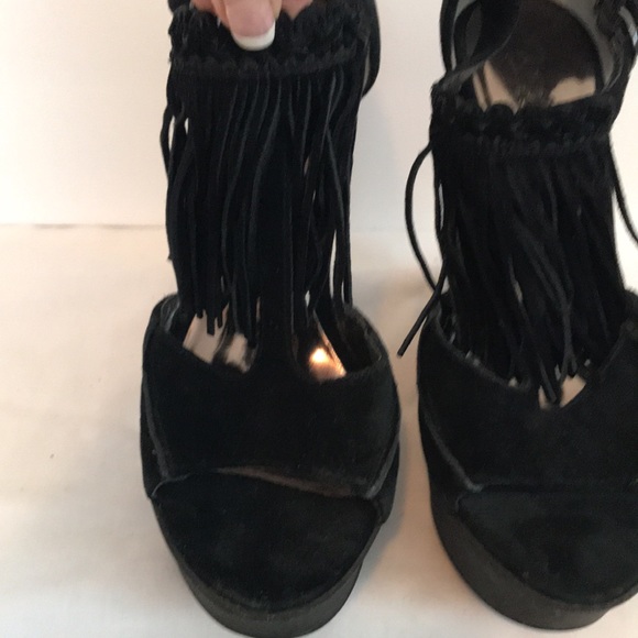 Carlos Black suede wedge platform with tassel/fringe - Picture 4 of 6